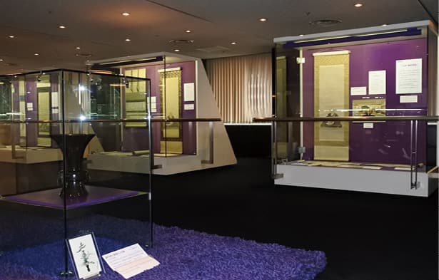 An exhibition room displaying ikebana materials