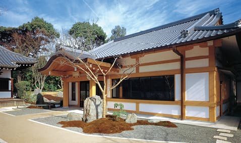The exterior of the Shinshoden Treasure Museum at Sennyuji Temple