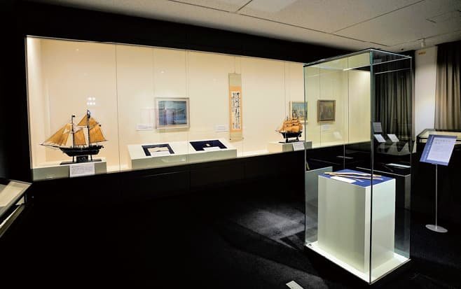 模型船が並ぶ展示室